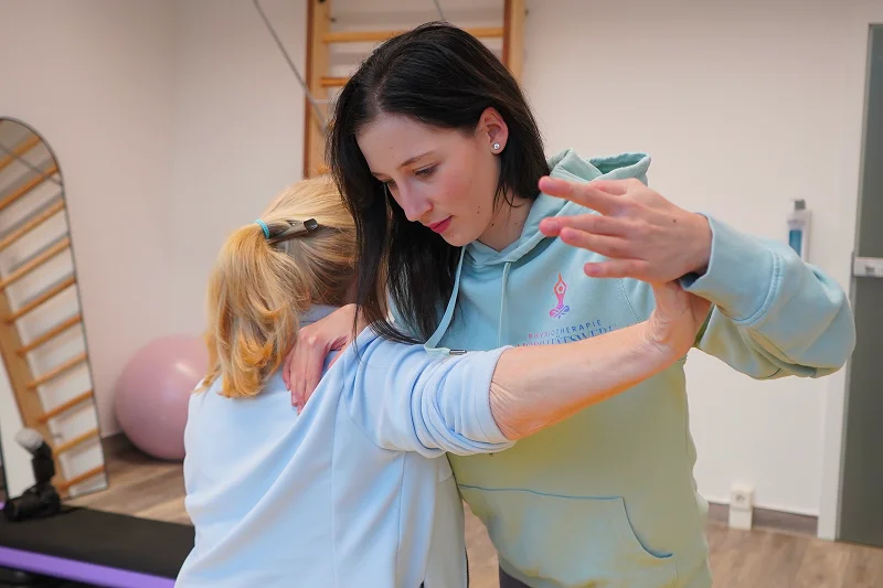 B3 Behandlungen Physiotherapie 1